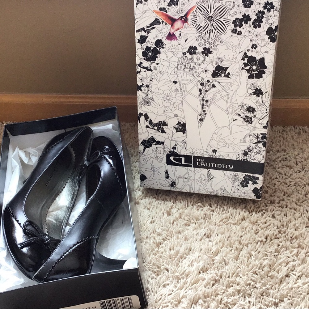 CL by Laundry Black Women's Shoes - Picture 8 of 8
